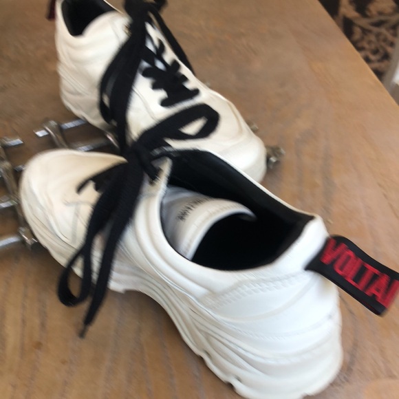Great, hardly worn , Zadig Voltaire white leather sneakers. - Picture 3 of 4